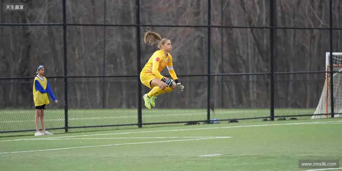 📱 指尖轻点，赛事同步全球！🌍